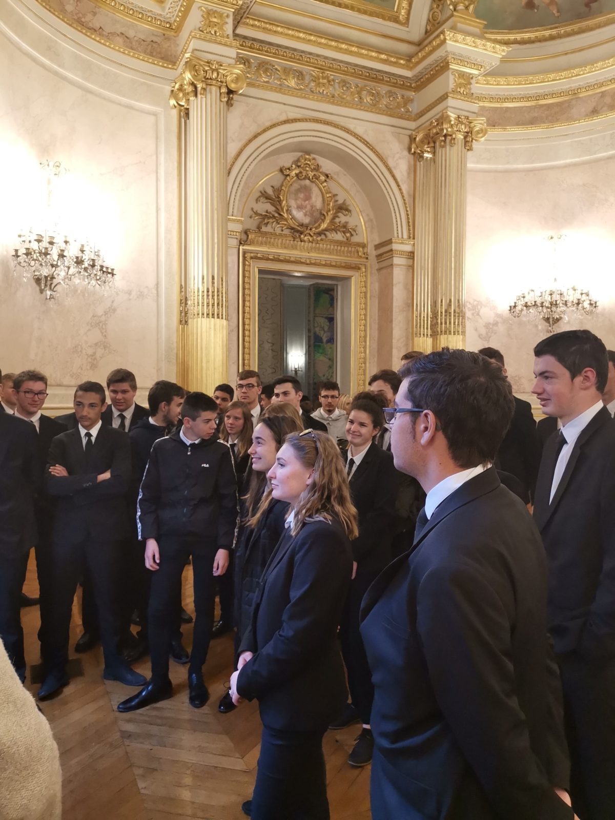 Les élèves de Saint-Charles à l'Assemblée Nationale