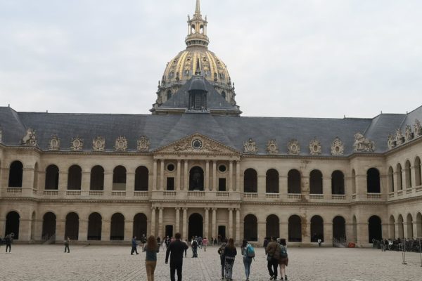 Les élèves de Saint-Charles en visite aux invalides