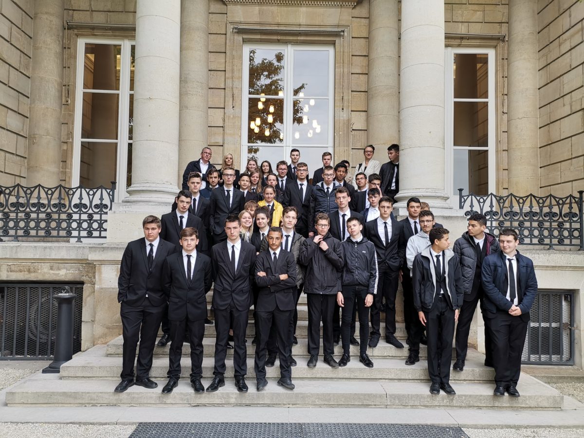 Les élèves de Saint-Charles à l'Assemblée Nationale