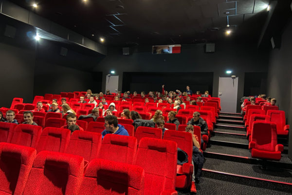 Les Bac Pro de Saint-Charles au cinéma pour voir j'accuse